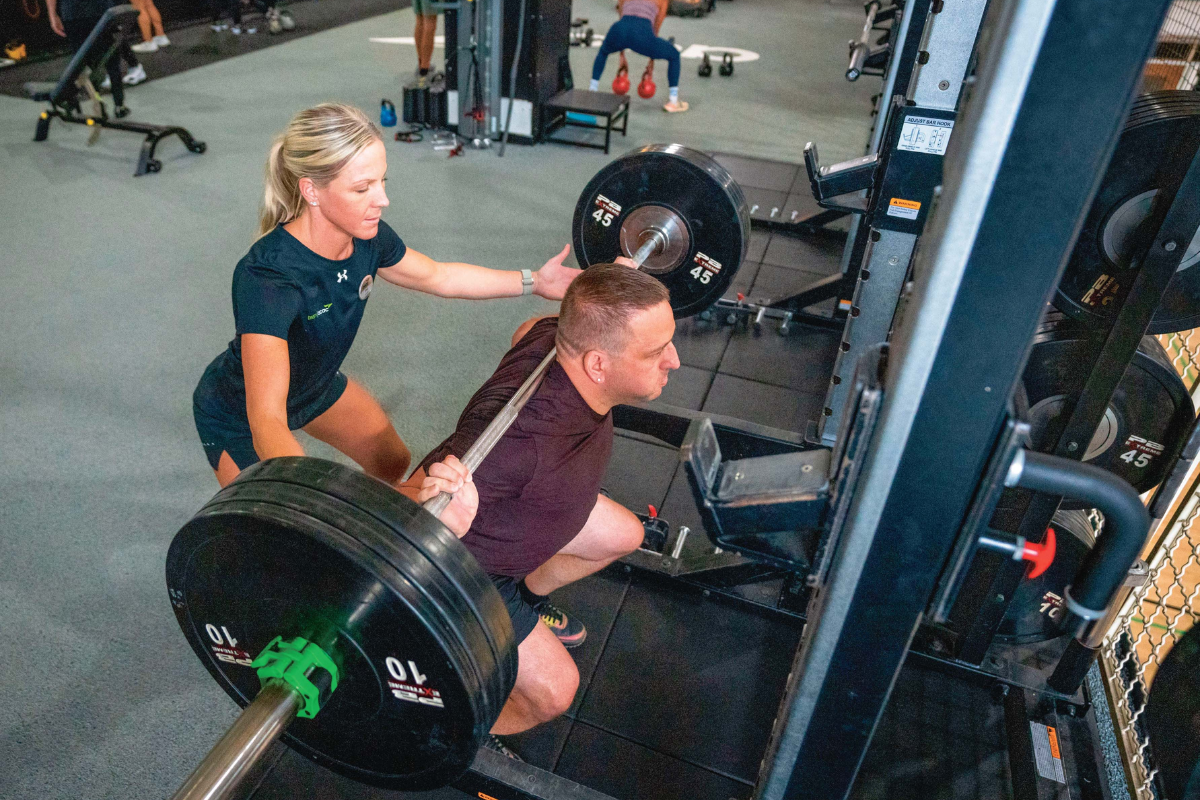 Personal Training Vs. Group Fitness Classes: Which Is Right for You?